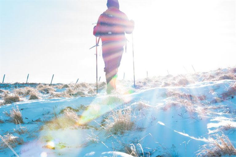 Aurinkolasit ovat hiihtolomalaisen tärkeä varuste