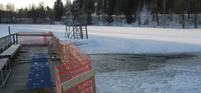 Avantoon pulahtamalla mielihyvähormonit lähtevät hyrräämään